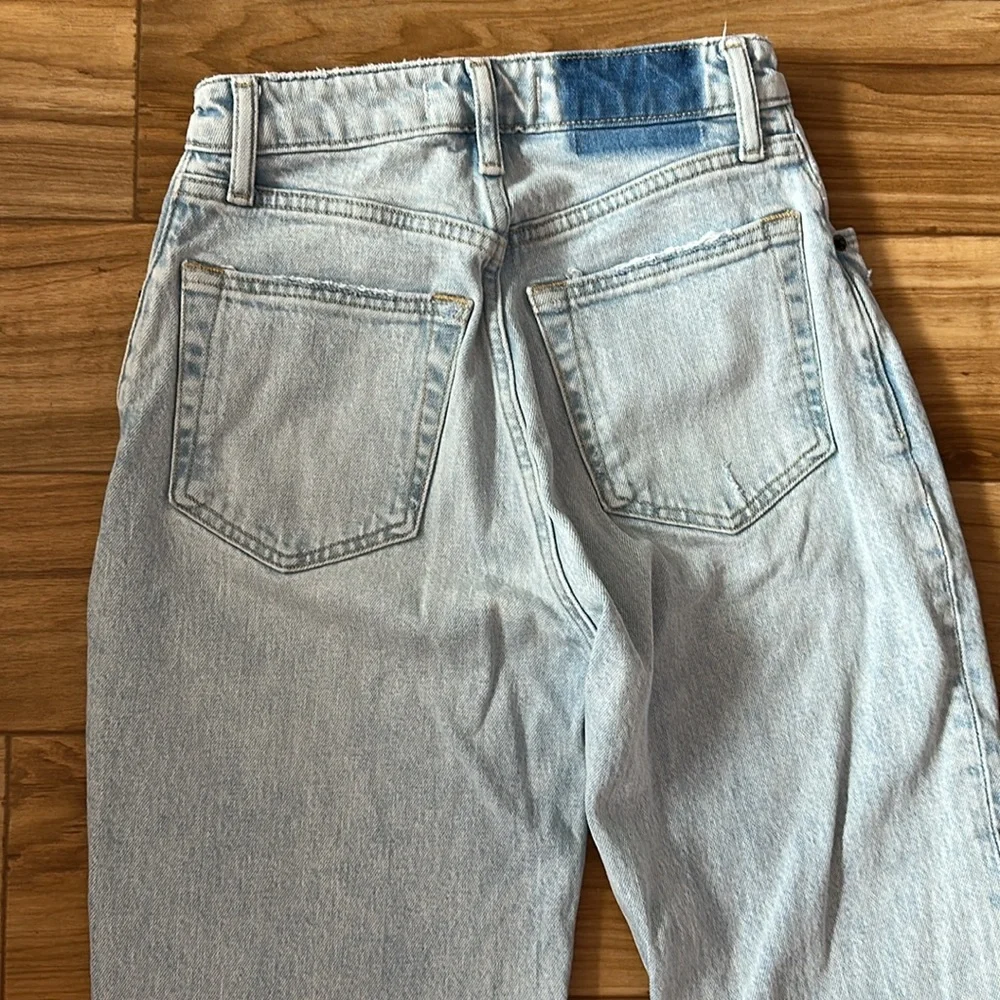 Abercrombie & Fitch Lt Blue Straight Leg Jeans like New - Picture 5 of 5